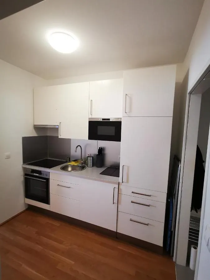 New 43M2 Stylish Apartment - 15 Min To City Center Vienna